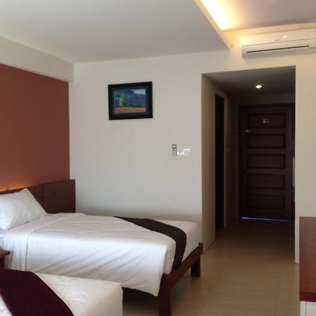 Paradise Hotel Nyaung Shwe Inle Lake Εξωτερικό φωτογραφία
