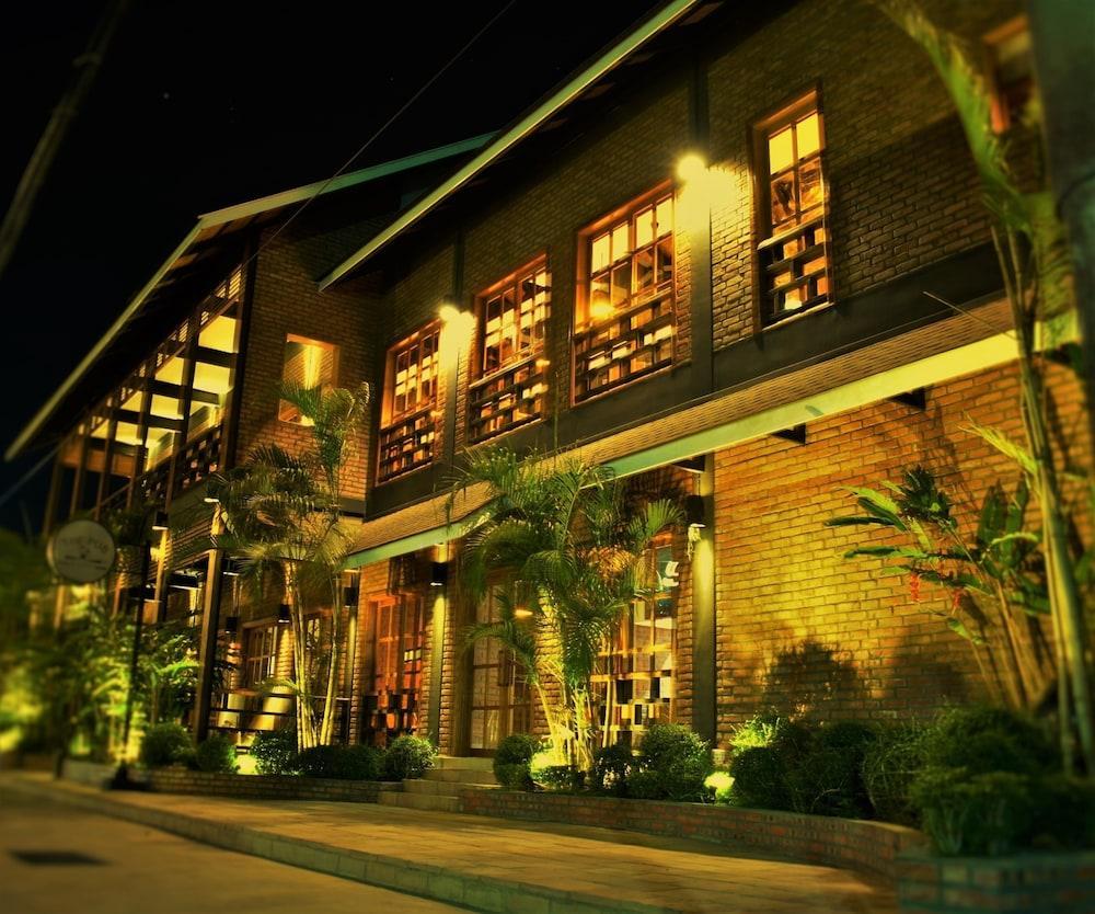 Paradise Hotel Nyaung Shwe Inle Lake Εξωτερικό φωτογραφία