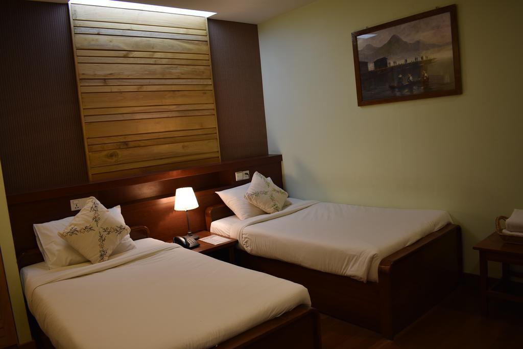 Paradise Hotel Nyaung Shwe Inle Lake Εξωτερικό φωτογραφία